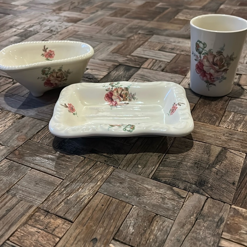 Athena Pottery Vintage Bathroom Vanity Set soap/trinket dish, bath tub, cup